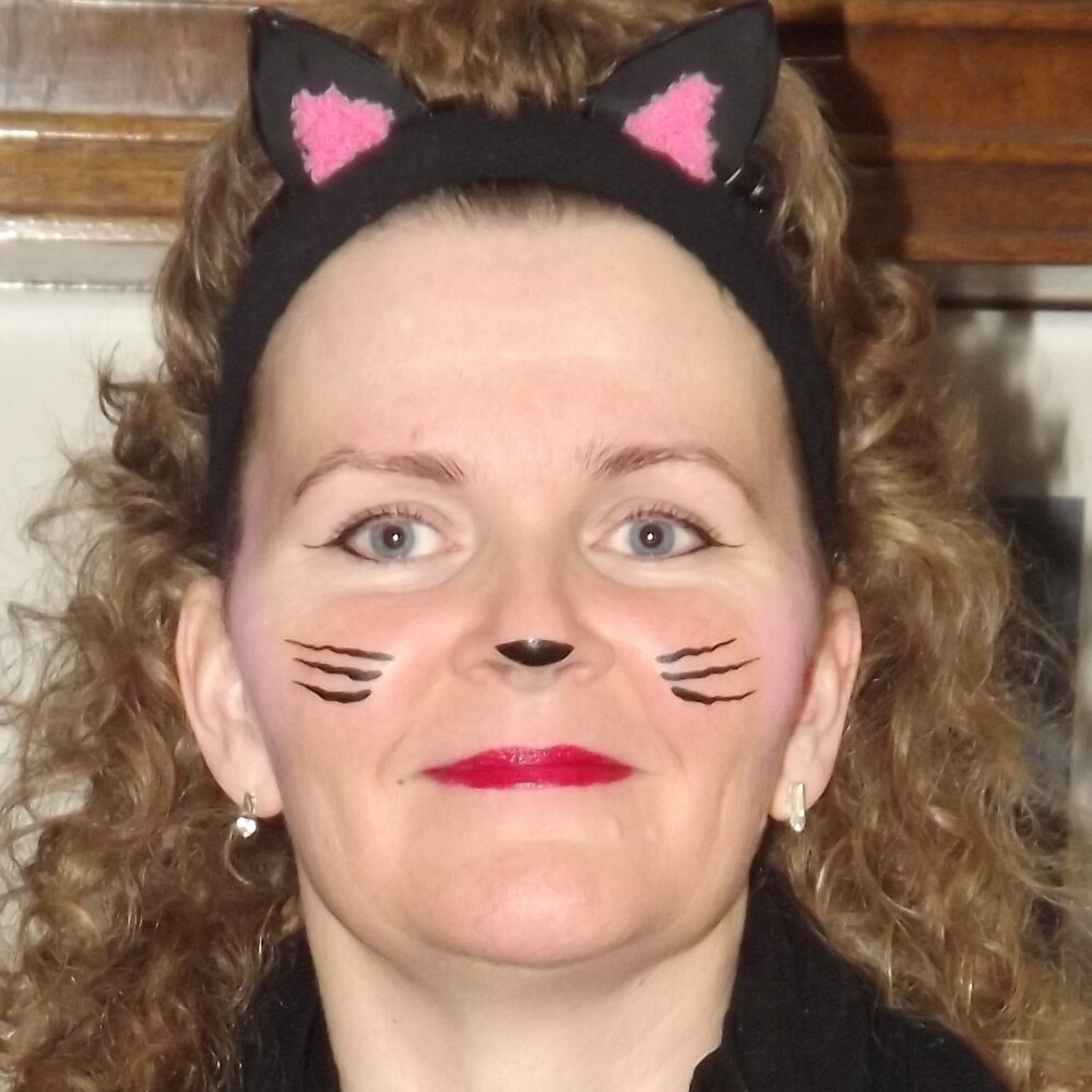 Meet your Posher, Jeanine